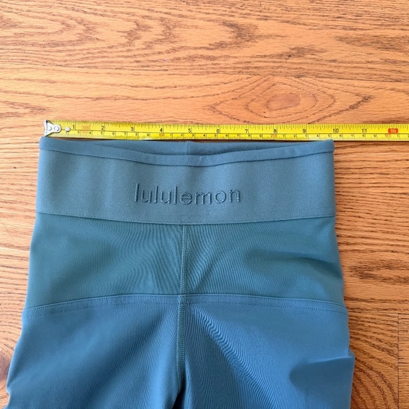 NWOT Lululemon License to Train High-Rise Tight 25" in Grey Eucalyptus (Size 0) - Picture 5 of 11